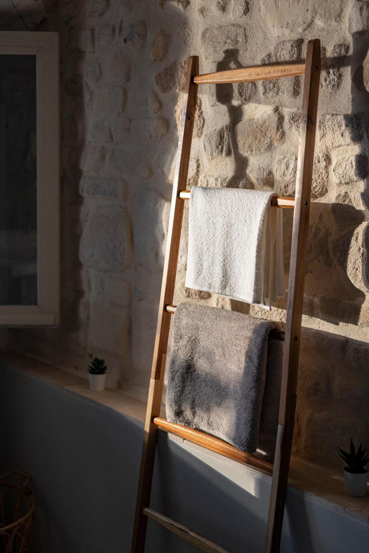 Charmante Maison En Arles : La Roquette Buitenkant foto