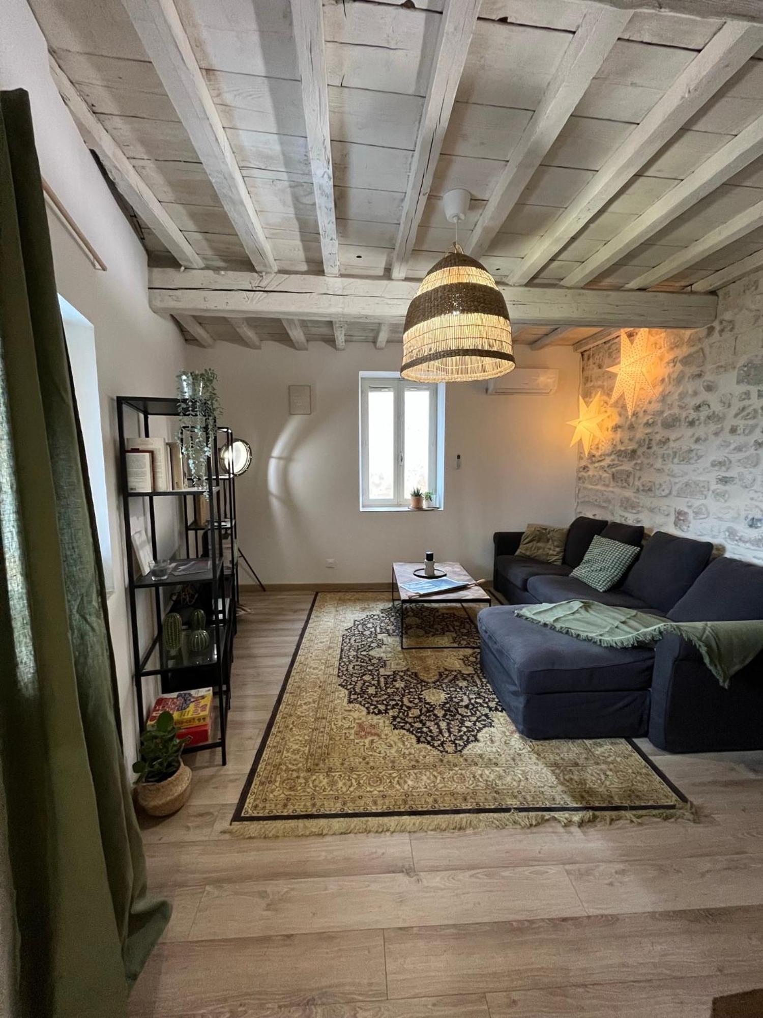 Charmante Maison En Arles : La Roquette Buitenkant foto